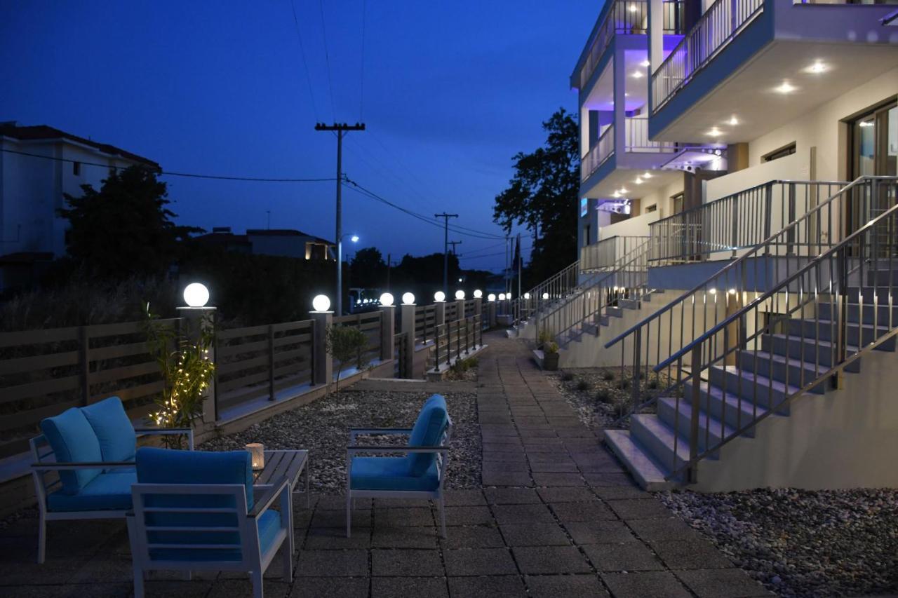 Theano Luxury Suites Nikiti Kültér fotó