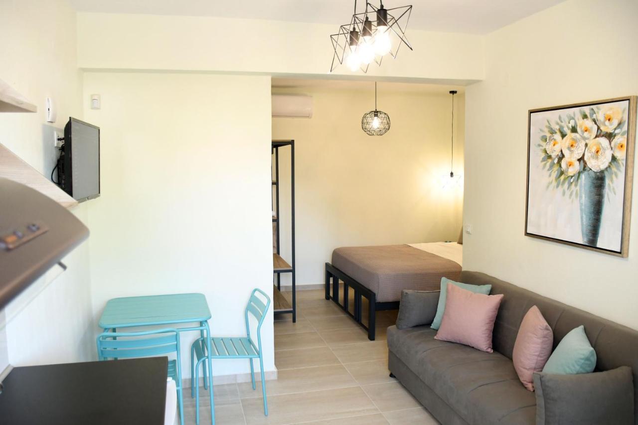 Theano Luxury Suites Nikiti Kültér fotó