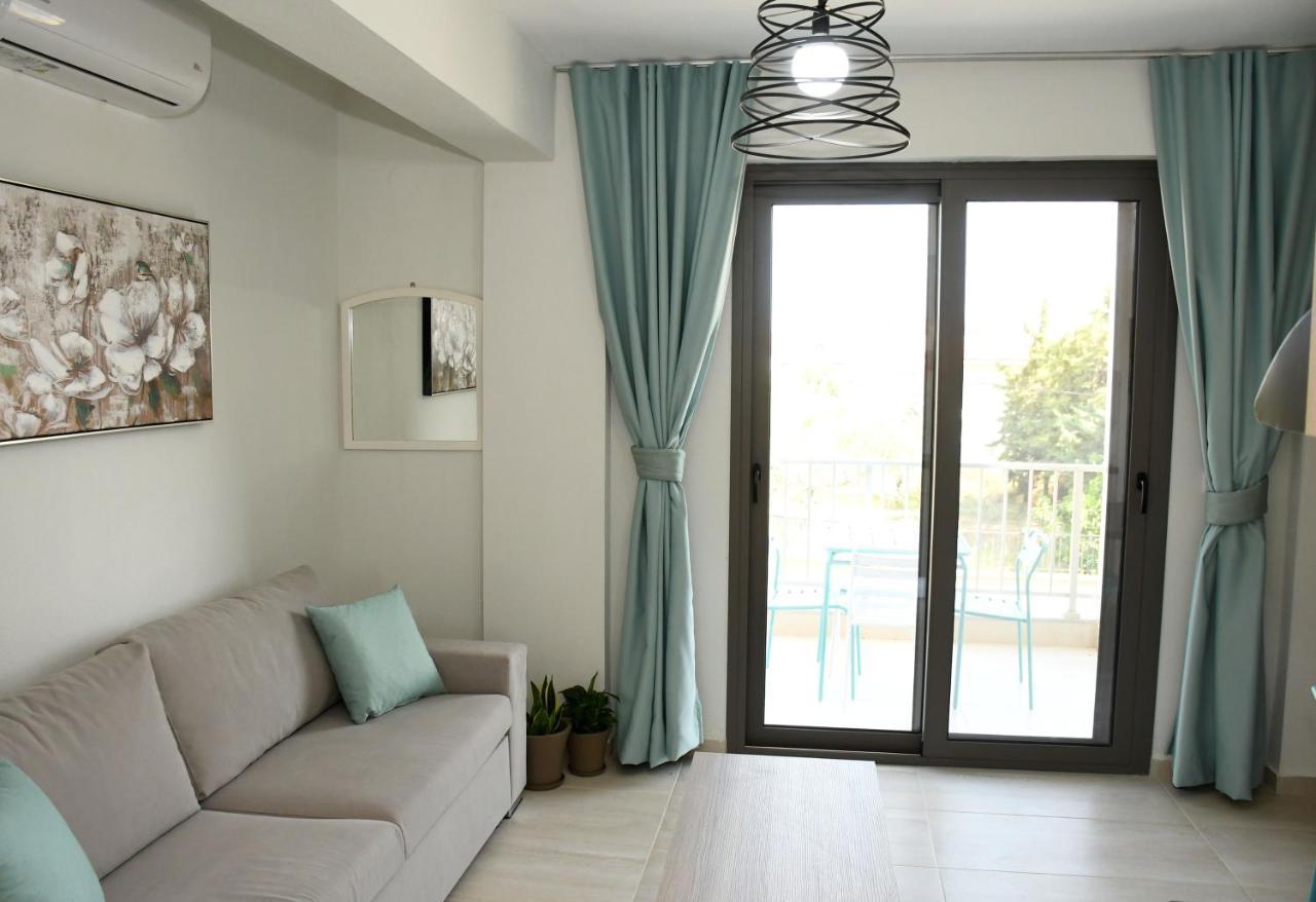 Theano Luxury Suites Nikiti Kültér fotó