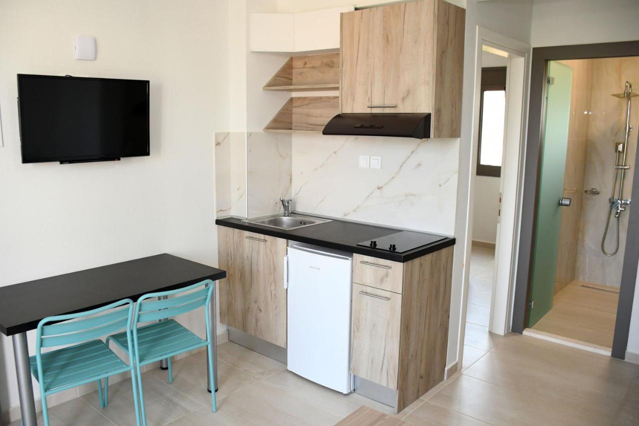 Theano Luxury Suites Nikiti Kültér fotó