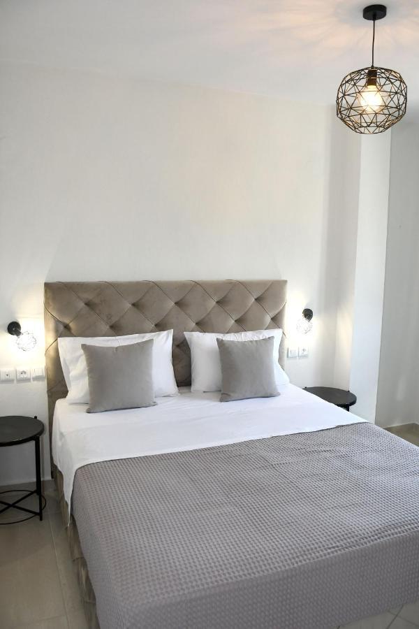 Theano Luxury Suites Nikiti Kültér fotó