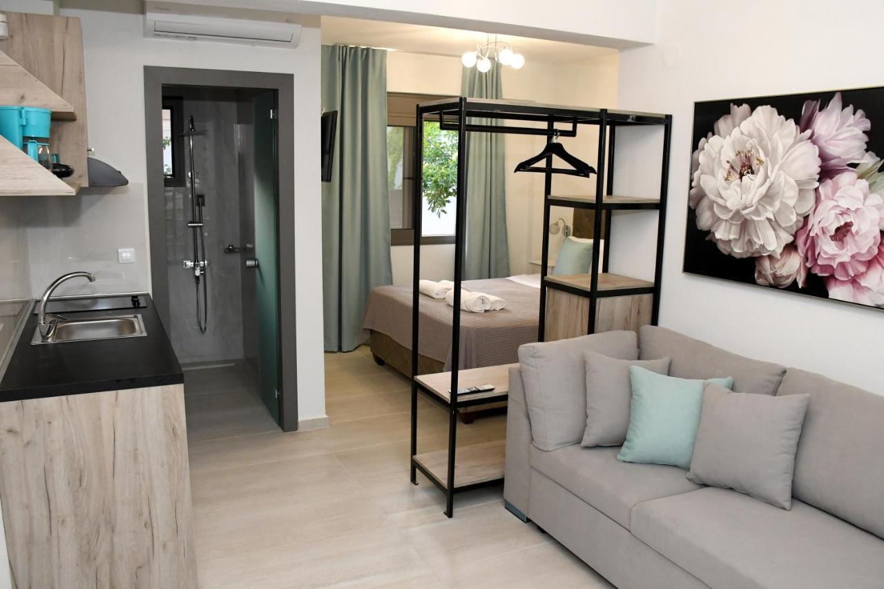 Theano Luxury Suites Nikiti Kültér fotó