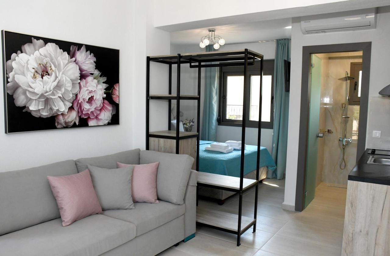 Theano Luxury Suites Nikiti Kültér fotó
