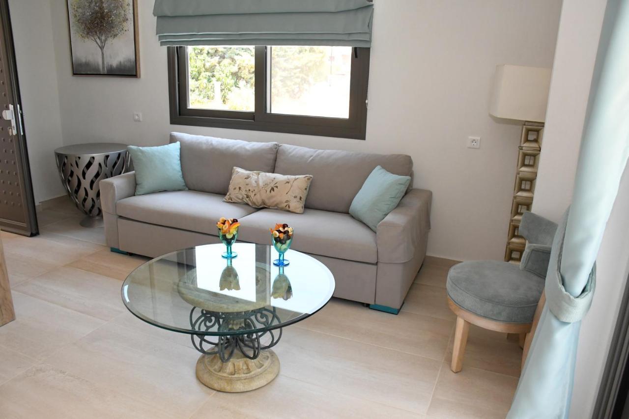Theano Luxury Suites Nikiti Kültér fotó