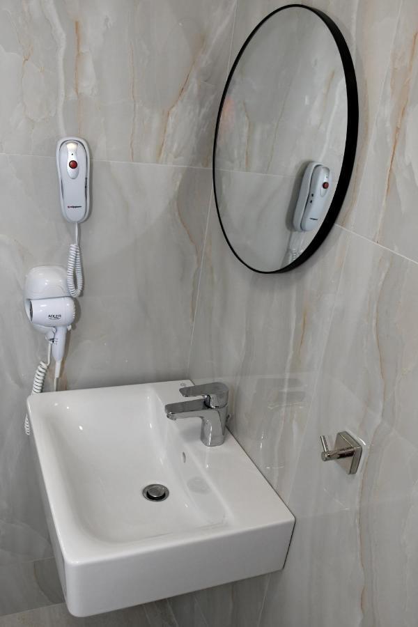 Theano Luxury Suites Nikiti Kültér fotó